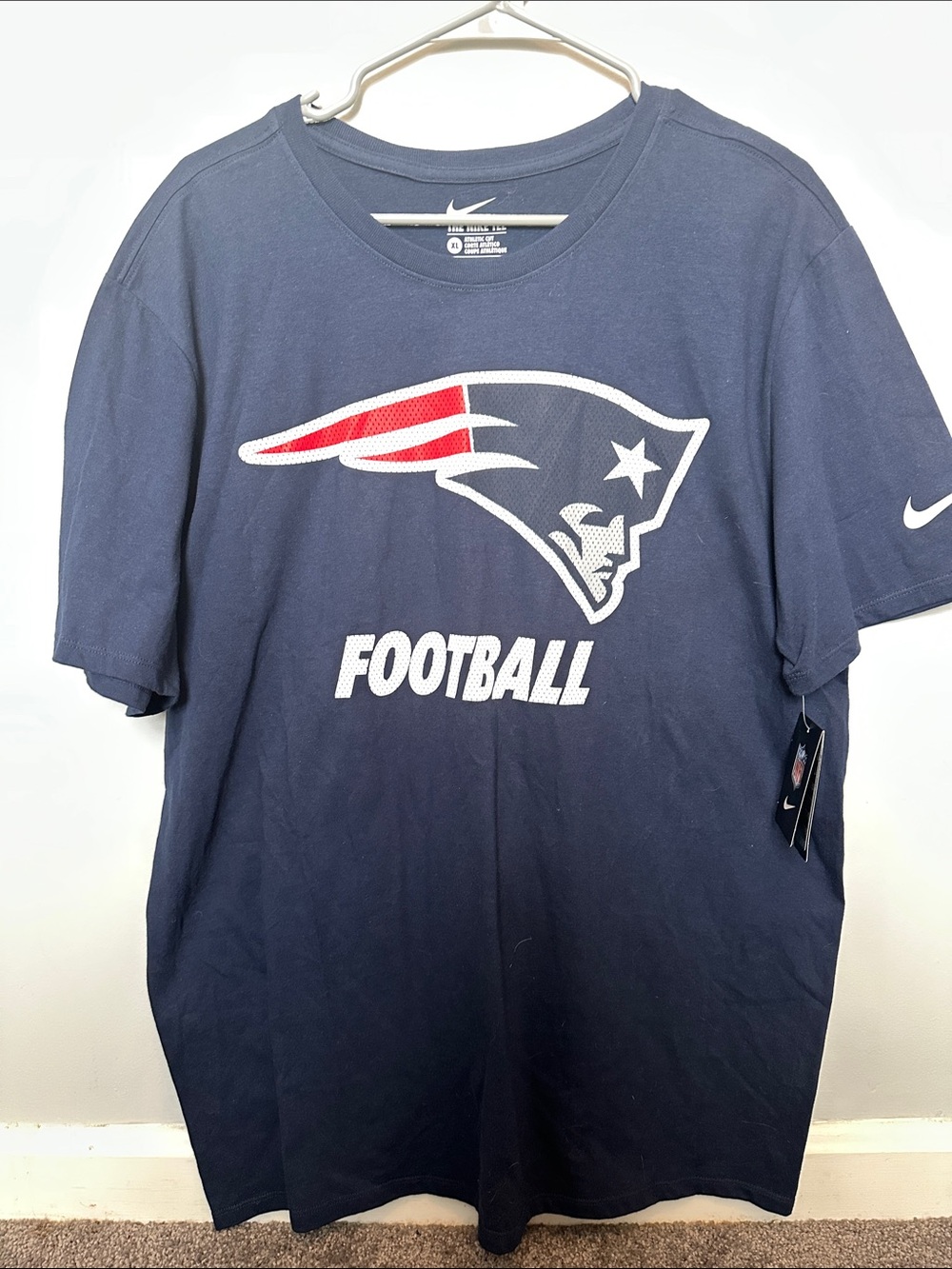 Nike Men’s Navy New England Patriots Football Tee